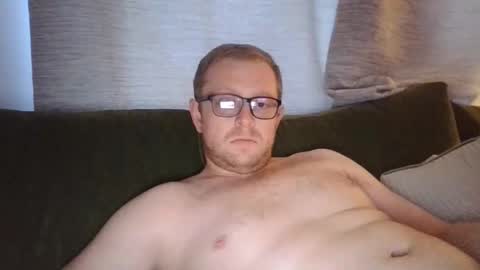 Snapshot of ginwood chatting on 22, 4, 2026 ginwood online show from 22, 4, 2026