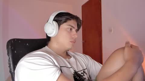 Snapshot of gio_russo chatting on 12, 3, 2026 GioRusso online show from 12, 3, 2026