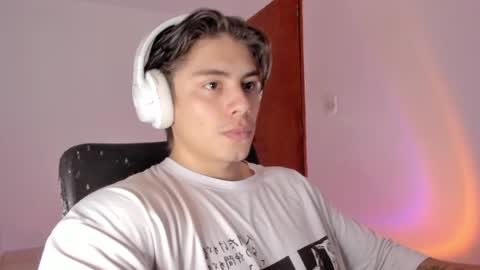 Snapshot of gio_russo chatting on 7, 4, 2026 GioRusso online show from 7, 4, 2026