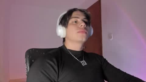 Snapshot of gio_russo chatting on 9, 4, 2026 GioRusso online show from 9, 4, 2026