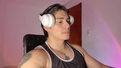 Snapshot of gio_russo chatting on 12, 4, 2026 GioRusso online show from 12, 4, 2026