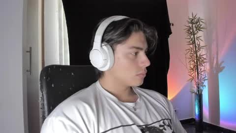 Snapshot of gio_russo chatting on 26, 4, 2026 GioRusso online show from 26, 4, 2026