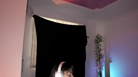 Snapshot of gio_russo chatting on 27, 4, 2026 GioRusso online show from 27, 4, 2026