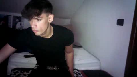 Snapshot of giovyyx chatting on 15, 2, 2025 giovyyx online show from 15, 2, 2025