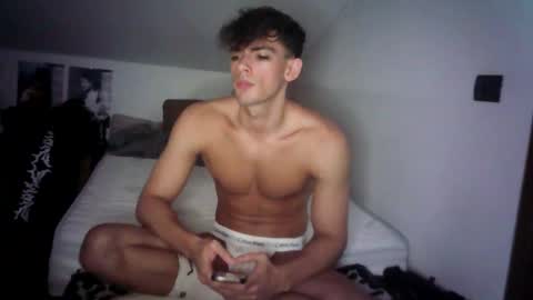 Snapshot of giovyyx chatting on 16, 2, 2025 giovyyx online show from 16, 2, 2025