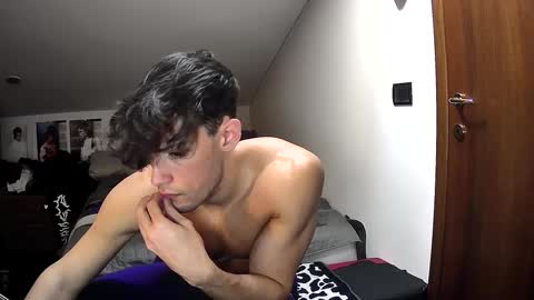 Snapshot of giovyyx chatting on 5, 3, 2025 giovyyx online show from 5, 3, 2025