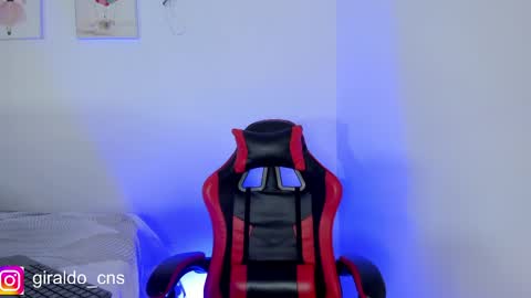 Snapshot of giraldo_cns chatting on 5, 4, 2026 Natii online show from 5, 4, 2026