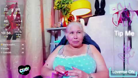 Girl Amada online show from 6, 3, 2025