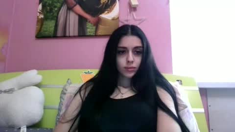 Snapshot of girl_cherry04 chatting on 25, 4, 2026 Cherry Girl online show from 25, 4, 2026