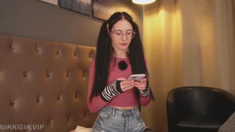 Snapshot of girl_i_am chatting on 21, 11, 2025 Nikki online show from 21, 11, 2025