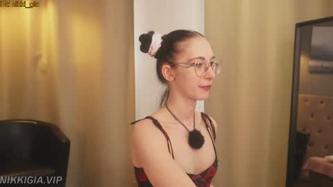 Snapshot of girl_i_am chatting on 1, 2, 2026 Nikki online show from 1, 2, 2026