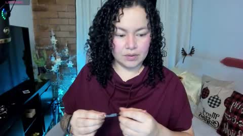 girl_inline online show from 17, 12, 2025