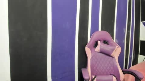 Snapshot of girl_princess18 chatting on 11, 3, 2026 girl_princess18 online show from 11, 3, 2026