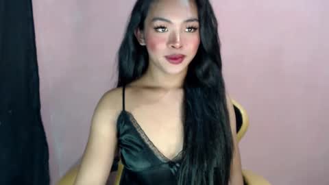 queen ronna online show from 6, 1, 2025