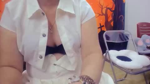 Snapshot of girlhanoi chatting on 4, 11, 2025 girlhanoi online show from 4, 11, 2025