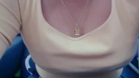 girlhanoi online show from 13, 2, 2026