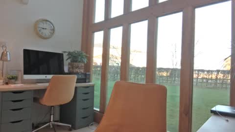 Snapshot of girlsandbikes chatting on 7, 1, 2025 girlsandbikes online show from 7, 1, 2025