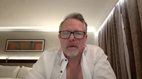 Snapshot of girlsandbikes chatting on 19, 10, 2025 girlsandbikes online show from 19, 10, 2025