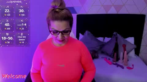 Snapshot of gisela27 chatting on 27, 10, 2025 Gisella online show from 27, 10, 2025