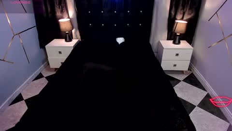 Snapshot of gisele_cedield chatting on 4, 2, 2025 Kylie online show from 4, 2, 2025