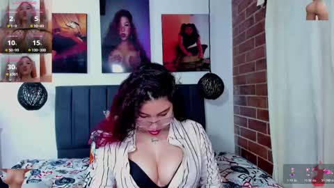 Snapshot of gisele_cedield chatting on 23, 11, 2025 Kylie online show from 23, 11, 2025