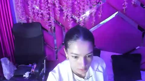 gisell_squirt online show from 9, 10, 2025