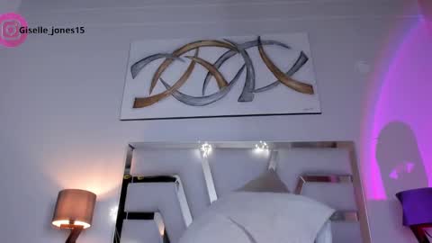 Snapshot of giselle_joness1 chatting on 12, 12, 2024 Giselle online show from 12, 12, 2024