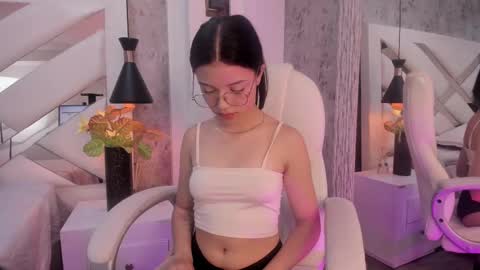 Snapshot of giselle_lauren chatting on 23, 1, 2025 Giselle online show from 23, 1, 2025