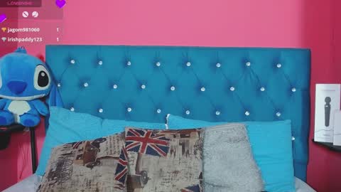 Snapshot of gissellsaenz chatting on 7, 12, 2024 Gissell Saenz online show from 7, 12, 2024