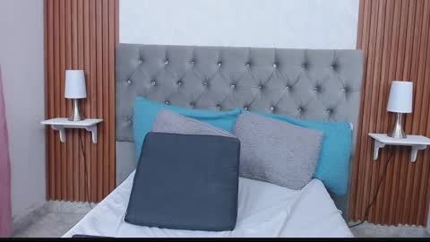 Snapshot of gissellsaenz chatting on 10, 9, 2025 Gissell Saenz online show from 10, 9, 2025