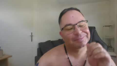 Snapshot of giulio203 chatting on 4, 7, 2026 giulio203 online show from 4, 7, 2026