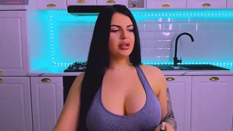 Giulia online show from 25, 3, 2026