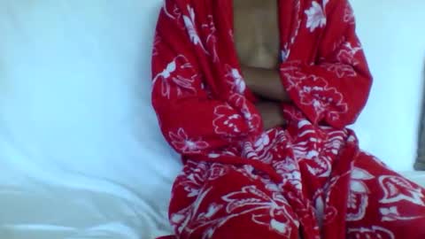 Snapshot of give_us_pleasure chatting on 1, 4, 2026 give_us_pleasure online show from 1, 4, 2026