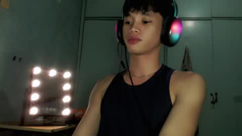 Snapshot of givemethrillx chatting on 10, 4, 2026 givemethrillx online show from 10, 4, 2026