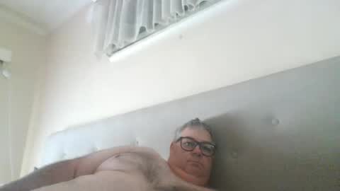 Snapshot of gixxer06 chatting on 29, 4, 2026 bi Gixxer online show from 29, 4, 2026