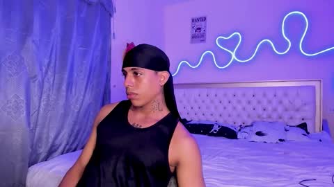 Snapshot of glader_guy chatting on 30, 9, 2025 only for you bby  online show from 30, 9, 2025