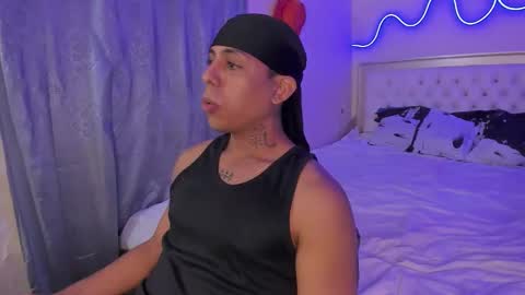Snapshot of glader_guy chatting on 1, 10, 2025 only for you bby  online show from 1, 10, 2025