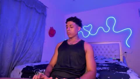 Snapshot of glader_guy chatting on 8, 10, 2025 only for you bby  online show from 8, 10, 2025