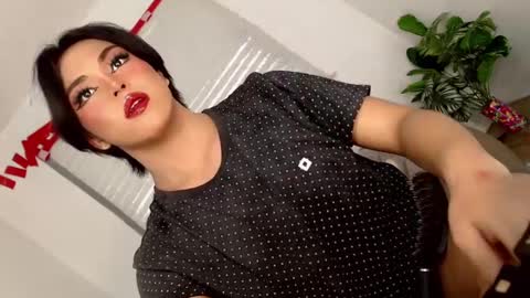 Snapshot of glamorous_aika chatting on 11, 3, 2025 glamorous_aika online show from 11, 3, 2025