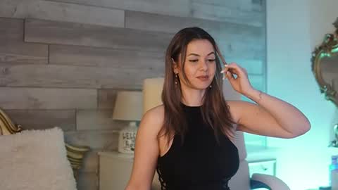 CharmingMom online show from 20, 2, 2025