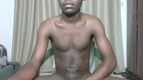 Snapshot of glane_ chatting on 13, 4, 2026 James online show from 13, 4, 2026