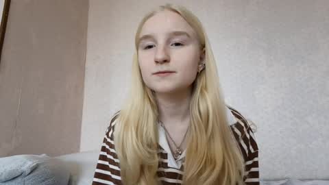 Snapshot of glennabeem chatting on 31, 3, 2026 Laura online show from 31, 3, 2026