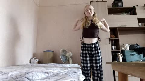 Laura online show from 9, 4, 2026