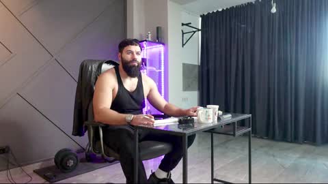 Matthew .. for short call me Matt online show from 17, 12, 2024