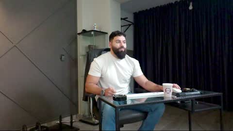 Matthew .. for short call me Matt online show from 20, 12, 2024