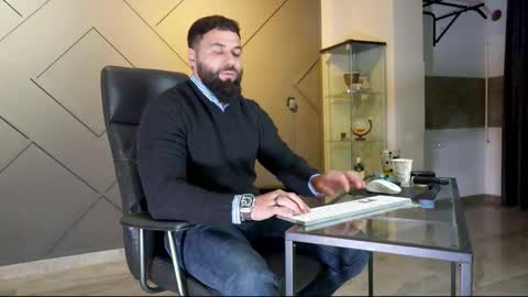 Matthew .. for short call me Matt online show from 21, 2, 2025