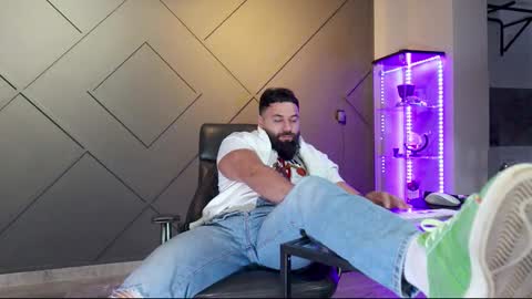 Matthew .. for short call me Matt online show from 1, 3, 2025