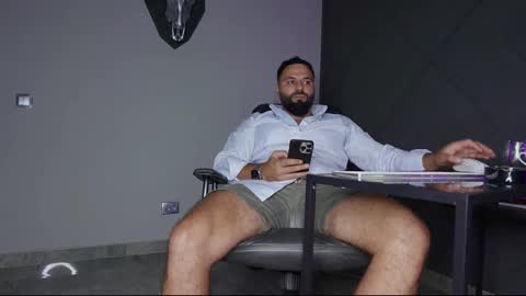 Matthew .. for short call me Matt online show from 11, 9, 2025