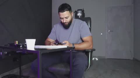 Matthew .. for short call me Matt online show from 5, 10, 2025