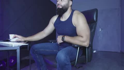 Matthew .. for short call me Matt online show from 17, 11, 2025